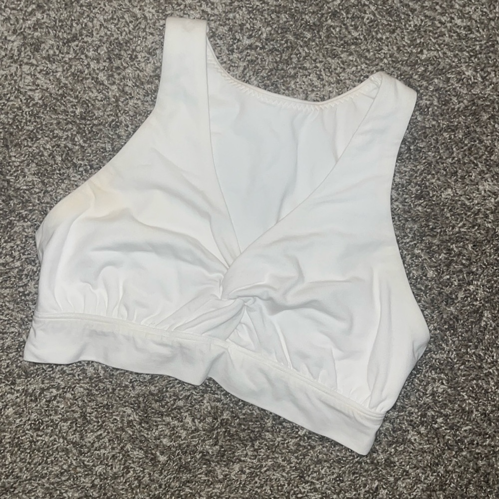NWOT AERIE SPORTS BRA